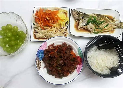 米博多功能烹飪機(jī)：遠(yuǎn)離油煙，寶媽享受生活的廚房“神器“