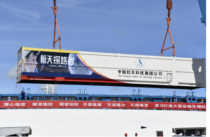 探路者攜手中國航天，聯(lián)名打造“航天探路者”