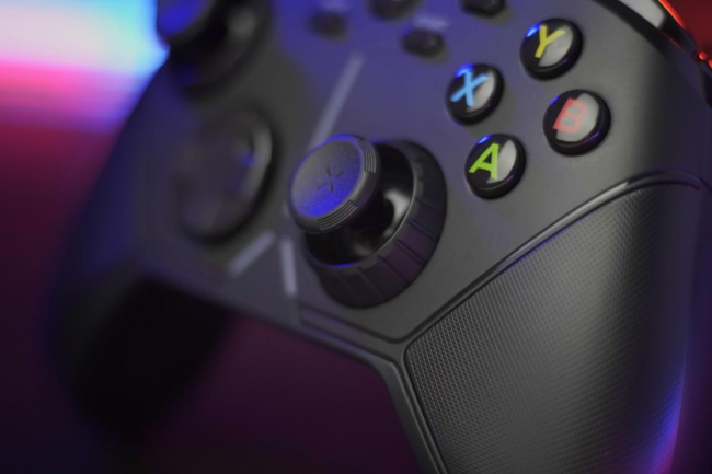 北通阿修羅3整體做工驚艷，甚至比對(duì)xbox Series 手柄更好