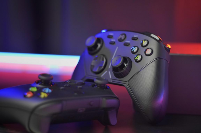 北通阿修羅3整體做工驚艷，甚至比對(duì)xbox Series 手柄更好