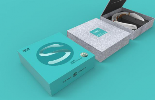 新國貨再出圈，SKG攜手騰訊、施華洛世奇演繹跨界新玩法