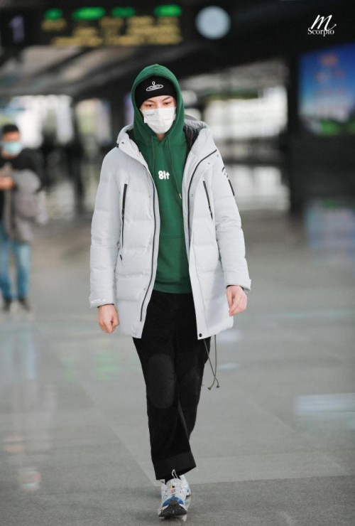 波司登羽絨服又火了？ 揭開TA火遍全網(wǎng)的秘密！
