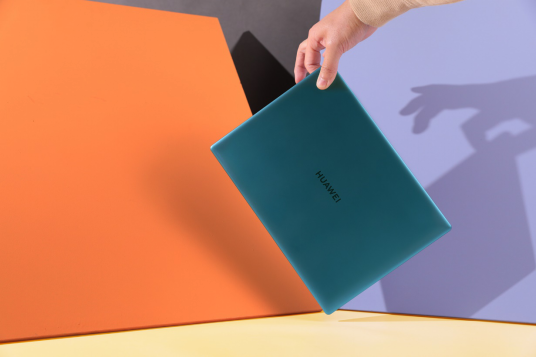 圣誕送禮攻略：華為MateBook X，一份時髦又有溫度的圣誕禮物