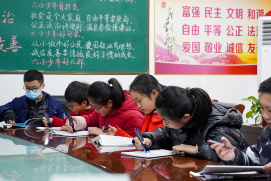 訊飛掃描詞典筆走進(jìn)合肥市六安路小學(xué)，用科技賦能教育