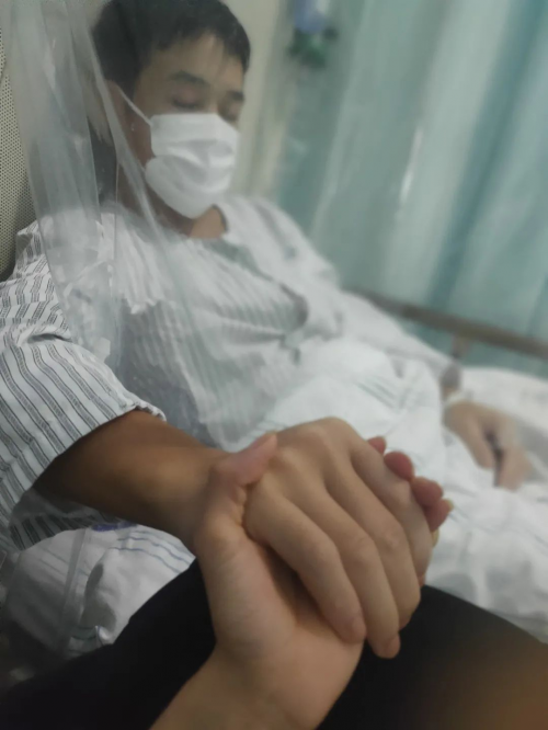 妻子懷孕25歲丈夫卻患白血病，水滴籌協(xié)助小家庭渡過難關(guān)