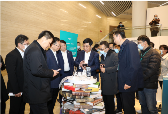 吸引山東省工信廳領導來參觀，海信這個內部展會什么來頭？