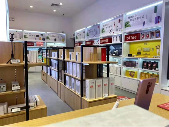 以服務(wù)破局手機(jī)零售同質(zhì)化 江蘇鹽城京東之家新店二連開(kāi)