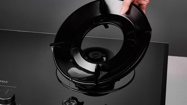 看燃?xì)庠钇放婆琶?選家用最佳燃?xì)庠?/></p><p>綜上可見(jiàn)，方太燃?xì)庠?，?strong>火力</strong>大小、安全節(jié)能、清潔打理等三個(gè)方面，完全可以給用戶(hù)帶來(lái)舒心、省心、安心的使用體驗(yàn)，非常適合居家做飯使用。當(dāng)然，方太燃?xì)庠畹某晒σ矎膫?cè)面印證了燃?xì)庠钇放婆琶拇_是比較靠譜的燃?xì)庠钆判邪?，大家在挑選燃?xì)庠顣r(shí)，可以根據(jù)自己的需求進(jìn)行選擇。</p>						<p style=