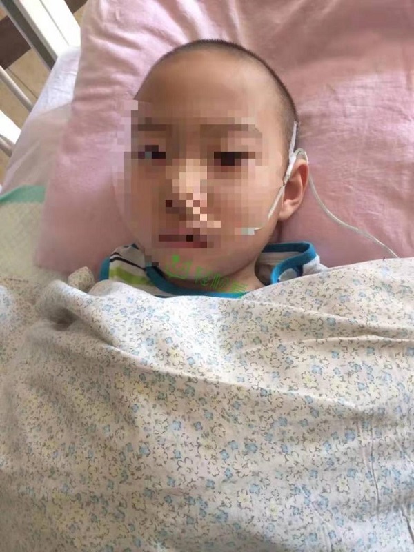 男童不幸罹患血癌急等治療費(fèi)救命，父母無(wú)奈求助輕松籌獲眾人幫扶