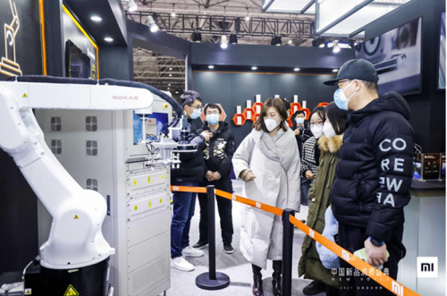 新品消費盛典，工業(yè)機器人實力搶鏡！