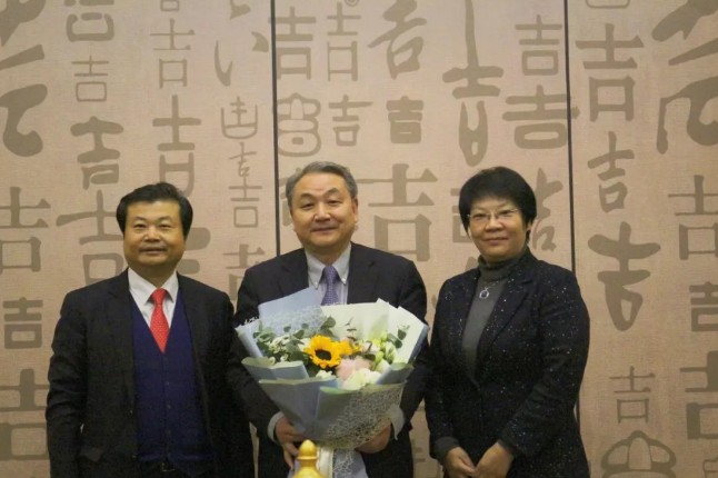 廣藥邀請中國科學院院士王松靈擔任首席科學家，深耕醫(yī)藥研發(fā)領(lǐng)域