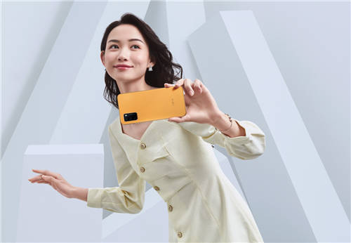 年輕人的時(shí)尚良品！天翼1號(hào)2021炫酷外觀鋒芒畢露