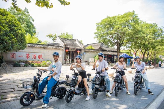 愛瑪霸榜2020電動(dòng)車品牌排行，豪華鋰電車功不可沒！