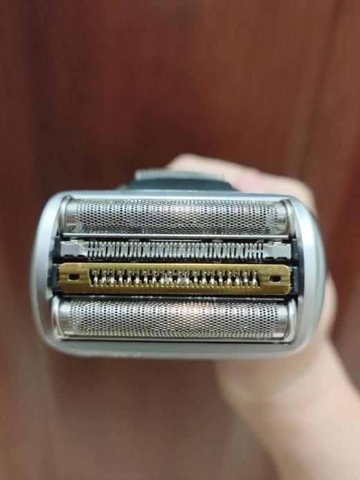送老爸刮胡刀哪個(gè)牌子的好？博朗9系，你的明智之選！
