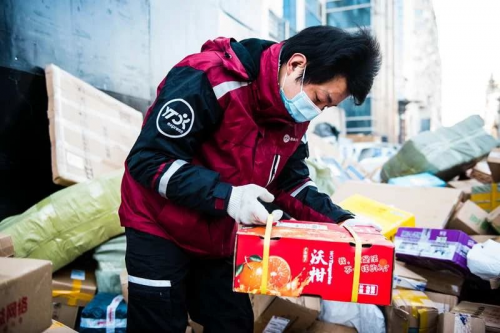 圓通小哥七年僅回家兩次 只為讓顧客準時收到“佳節(jié)驚喜”