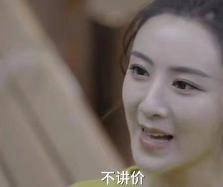 逆襲的草根姑娘，三次改變成就薇婭