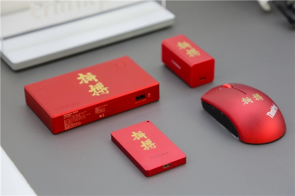 聯(lián)想首家智商務融合店開業(yè) 打造智慧終端新模式賦能中小企業(yè)智能化轉(zhuǎn)型