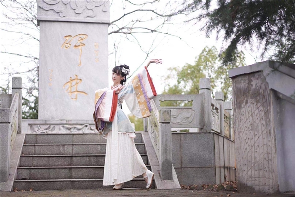 仲景宛西制藥弘揚(yáng)中醫(yī)藥文化，舉辦張仲景誕辰1871周年慶典活動(dòng)