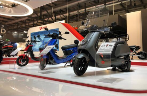 小牛電動車開創(chuàng)智能鋰電新品類，讓你自由行