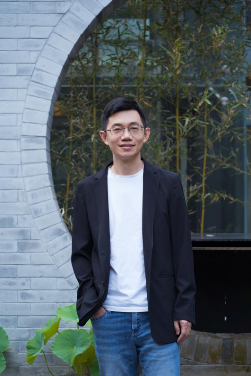 知名心理學(xué)作家盧熠翎：學(xué)會與情緒共處，才能成為自己的主人