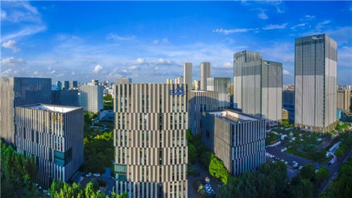 漕河涇印象城以智慧商業(yè)賦能科技園區(qū)升級(jí)產(chǎn)業(yè)社區(qū)