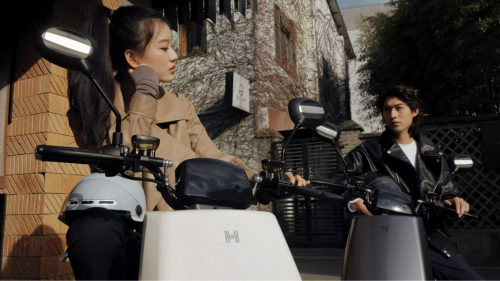 以科技推動(dòng)智慧出行進(jìn)化 哈啰電動(dòng)車首創(chuàng)“超連網(wǎng)車機(jī)系統(tǒng)”
