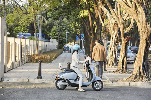 性價(jià)比更高的電動(dòng)車？愛(ài)瑪雷拉Q312，長(zhǎng)續(xù)航更省電