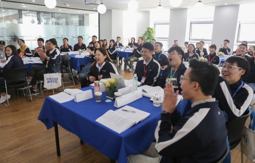 補位家庭教育，作業(yè)幫開啟輔導(dǎo)老師家庭陪伴之旅