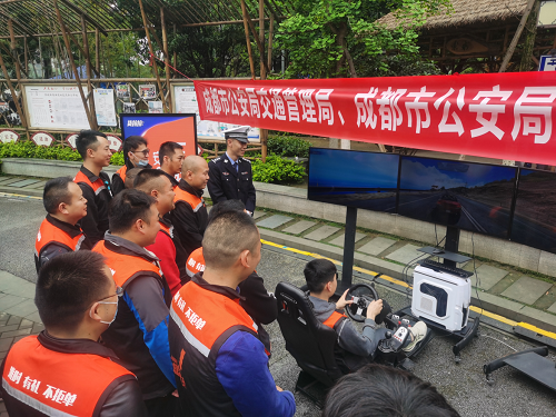 警企合作走社區(qū)，開啟貨拉拉交通安全沉浸式體驗(yàn)展