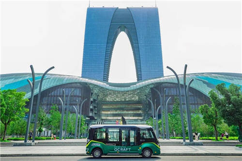 立足真實(shí)場(chǎng)景商業(yè)化運(yùn)營(yíng)！金旅星辰自動(dòng)駕駛小巴閃耀上海車展