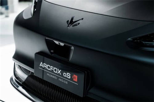 同樣是華為造車概念企業(yè)，ARCFOX極狐和賽力斯有何不同？