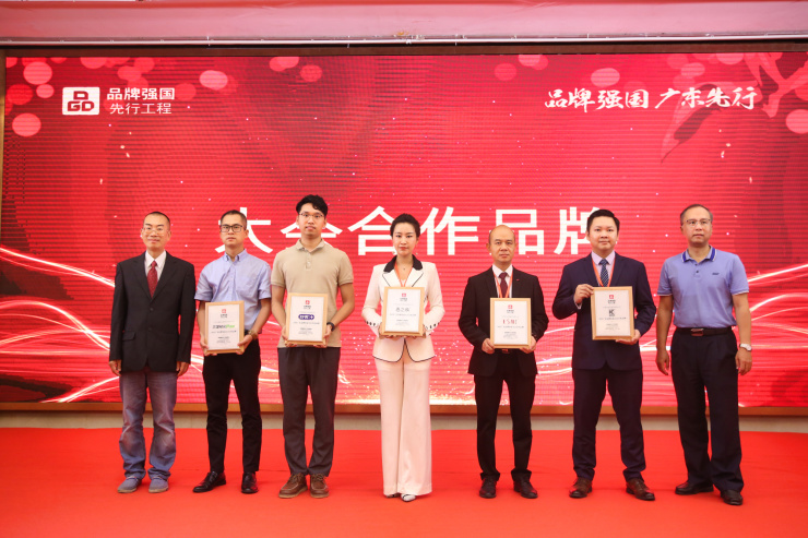 多項榮譽加身！三雄極光撐起國貨擔(dān)當(dāng)