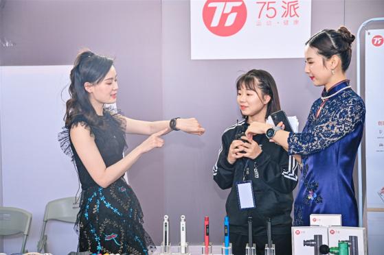助力打造上?？萍紕?chuàng)新名片，錸鍶信息亮相松江五五購(gòu)物節(jié)