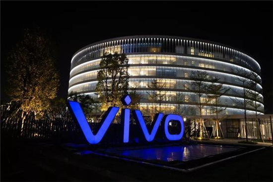 盤點vivo那些引起火速跟進的技術！微云臺或是下一個潮流