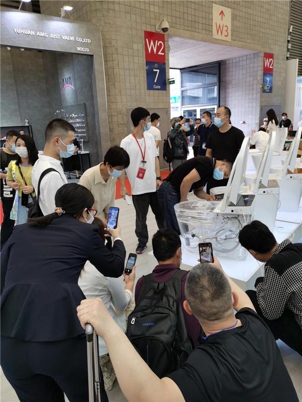 猝不及防，廈門(mén)大白暖了上海廚衛(wèi)展！