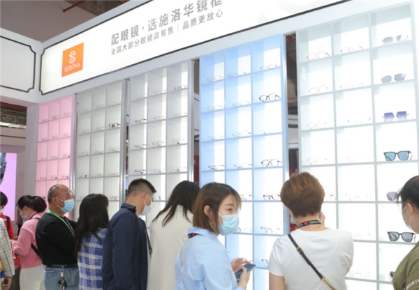 聚焦五月大展，施洛華眼鏡掀起時(shí)尚新風(fēng)潮！