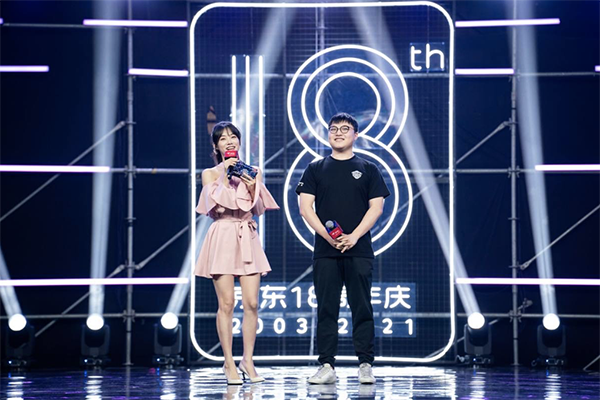 欲報(bào)考電競(jìng)專業(yè)遭全網(wǎng)勸退，高考少年立志成為下一個(gè)Uzi就這么難？