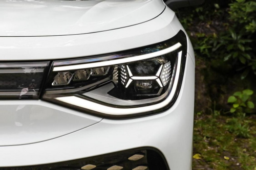 新能源電動(dòng)汽車上汽大眾ID6X上市，價(jià)格239，888元-278，888元