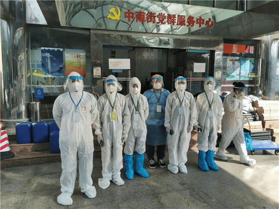 致敬，十薈團(tuán)志愿者逆行進(jìn)穗堅(jiān)守抗疫一線