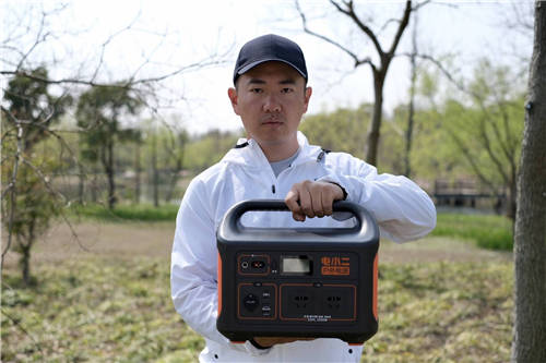 戶外大佬都在用的續(xù)電神器，電小二戶外電源憑什么！