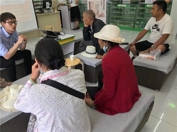 仲景宛西制藥攜手漱玉平民大藥房、第一藥店歡樂“快閃”度周末