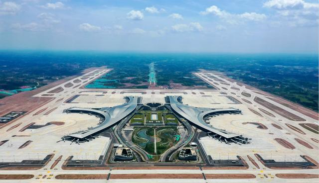成都又一座國(guó)際機(jī)場(chǎng)正式投運(yùn)，看看都用了哪些“黑科技”？