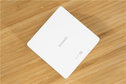 大面積住宅組網(wǎng)最優(yōu)解？全屋Wi-Fi 6+無死角 華為路由H6評測