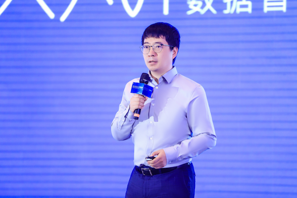 值得買科技CTO劉峰出席第三屆數(shù)據(jù)智能營銷論壇：以數(shù)智化驅(qū)動新消費、創(chuàng)造新體驗