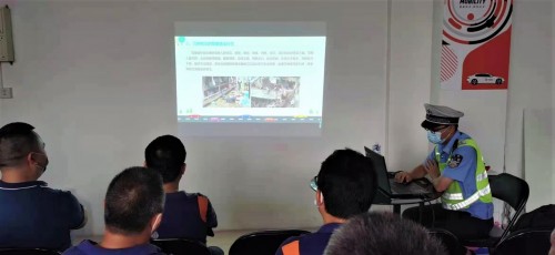 T3出行聯(lián)合佛山交警開展道路安全行駛培訓(xùn) 共同守護出行安全