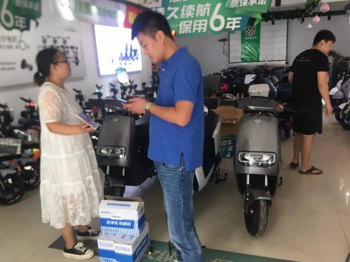 全力守護鋰電池安全 星恒特戰(zhàn)隊火速馳援河南開展檢修服務