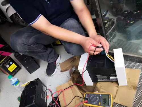 全力守護鋰電池安全 星恒特戰(zhàn)隊火速馳援河南開展檢修服務