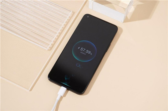 榮耀X20性價(jià)比高嗎？不足兩千即可擁有94.4%屏占比