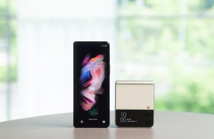 三星Galaxy Z系列新品受追捧 越來(lái)越多iPhone用戶(hù)選擇三星折疊屏
