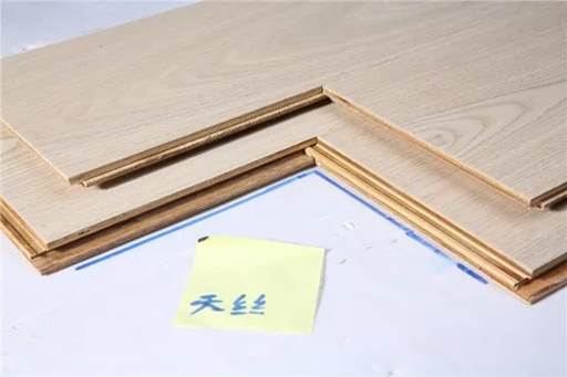 生活家地板親膚系列產(chǎn)品評(píng)測(cè)！技術(shù)硬核，親膚安全